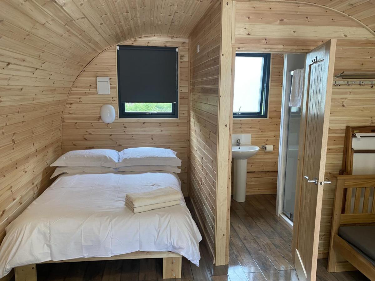 Villa Earth Pod 2 Pet Friendly à Neath Extérieur photo